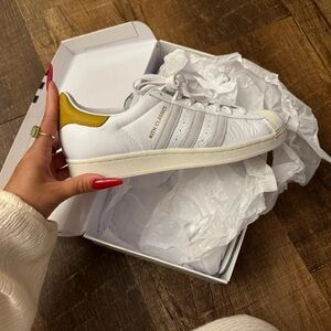 Kith x Adidas Superstar Originals (M9/W11)